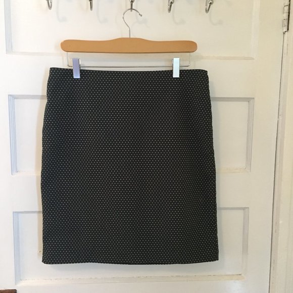 Kenar blue/grey pencil skirt w/ polka dots - size 6 - Picture 4 of 7